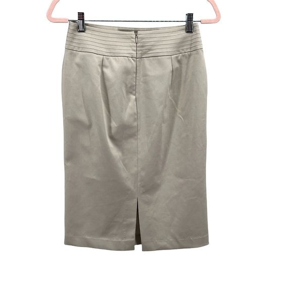 St. John Collection S 4 Skirt Light Tan Soft Fabric Beautiful Fabric/Stitch - Picture 6 of 6